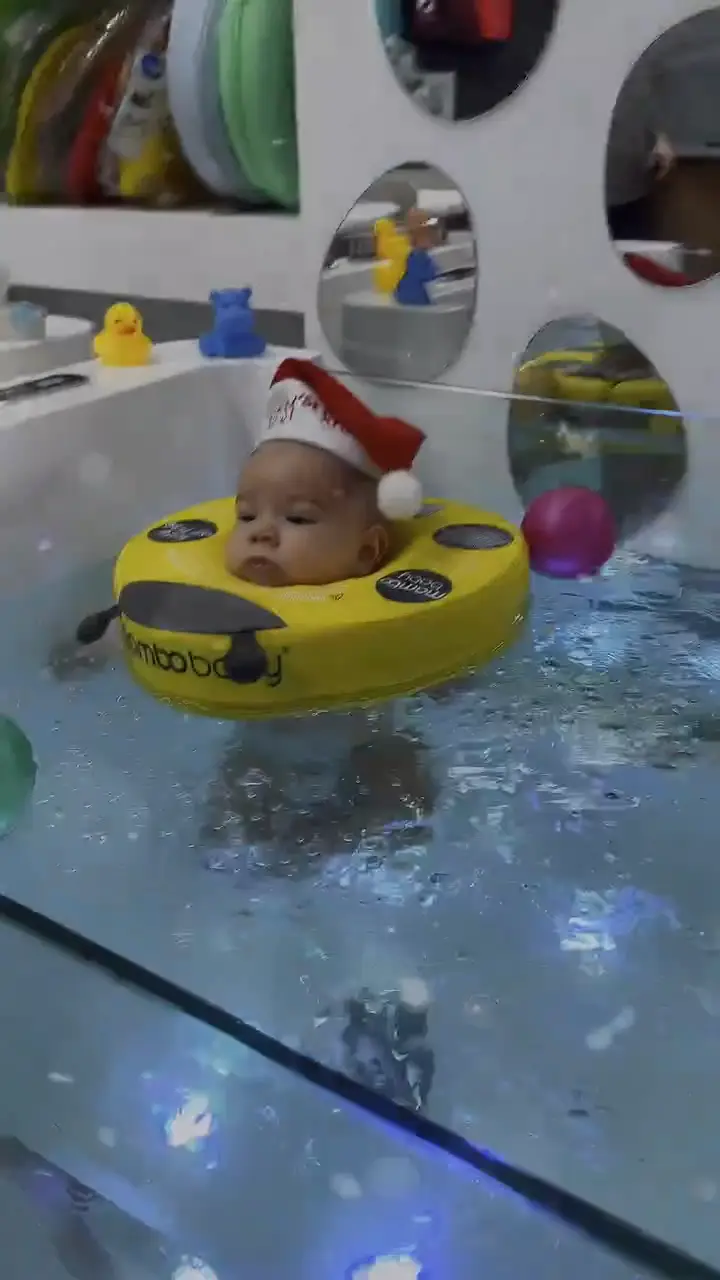 Video: opuštena beba u mekoj svetlosti baby spa kadice u Pančevu